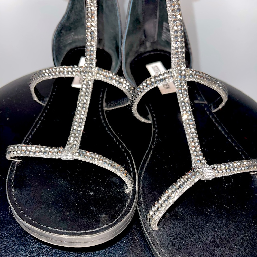 Womens Steve Madden sandals size 9.5 , worn 1 time.